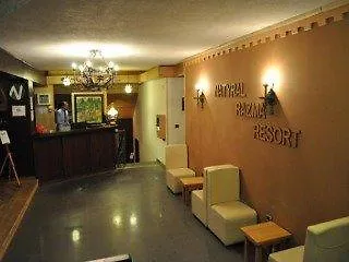 Hotel Natyral Razma