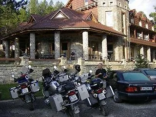 Hotel Natyral Razma