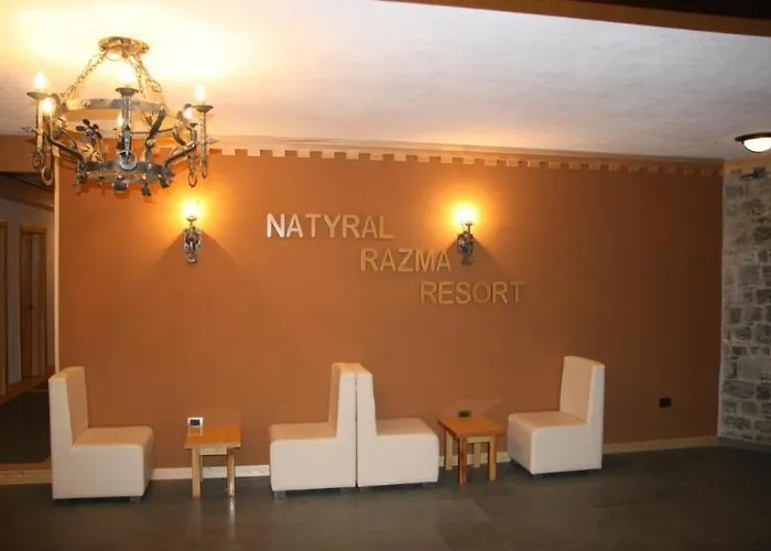 Natyral Razma Hotel 4*