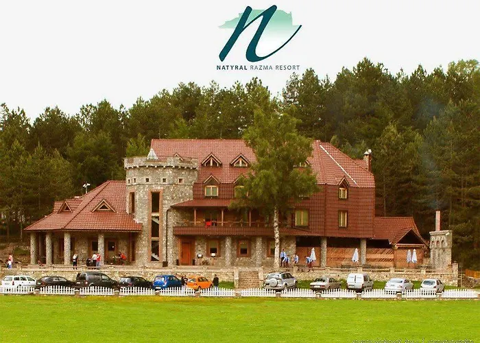 Hotel Natyral Razma Razëm
